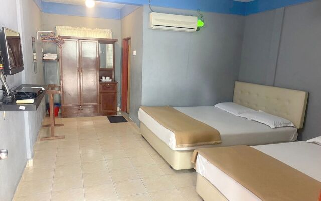 OYO 90910 Homestay D Lalang Inn