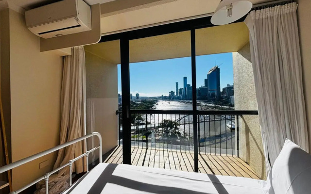 River Plaza Apartments