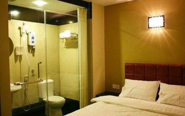 OYO 173 De Nice Inn