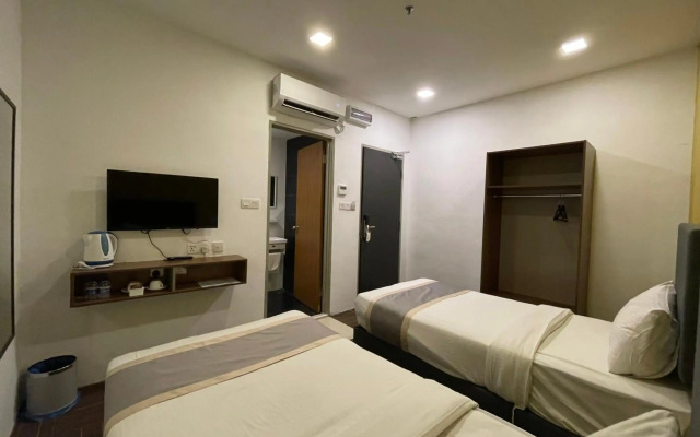 WE Hotel