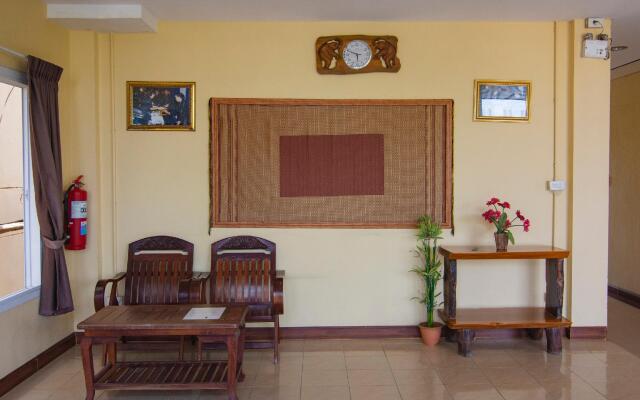 Baan Taklom Chomtalay