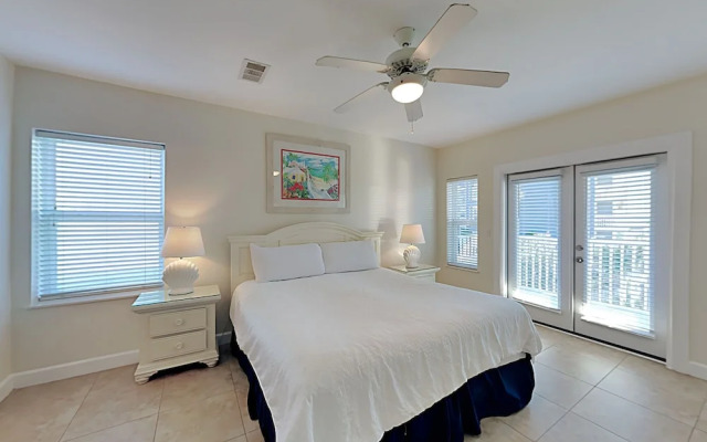 Pavilion Palms by SVR