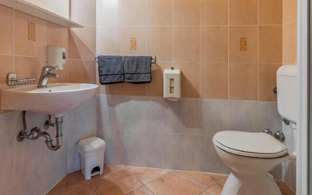 Delicate Apartment in Banjole near Beach Centinera