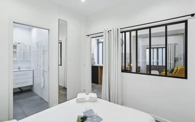 Lavie Maison House in the Marais Family