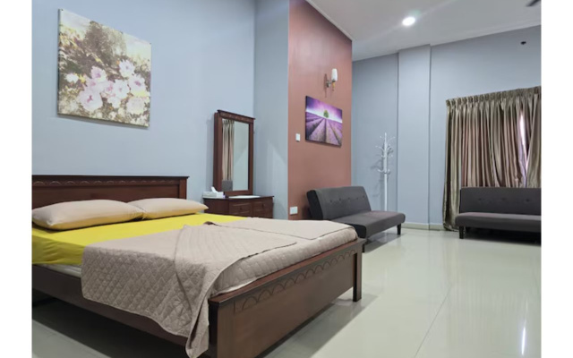 Hotel O Villa Impiana – Guest Rooms – Kampung Perupok