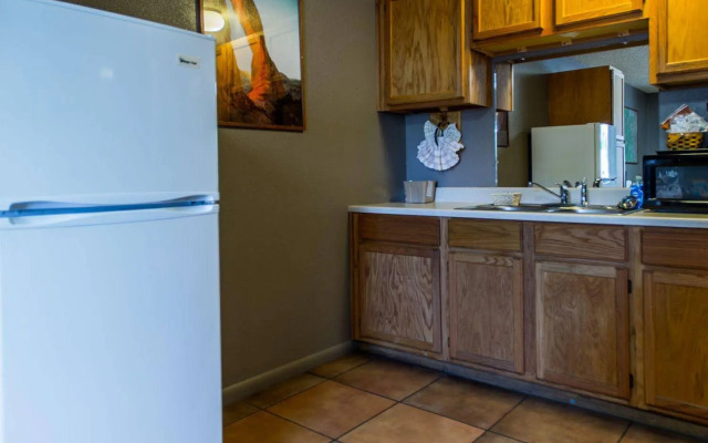 Moab Rustic Inn