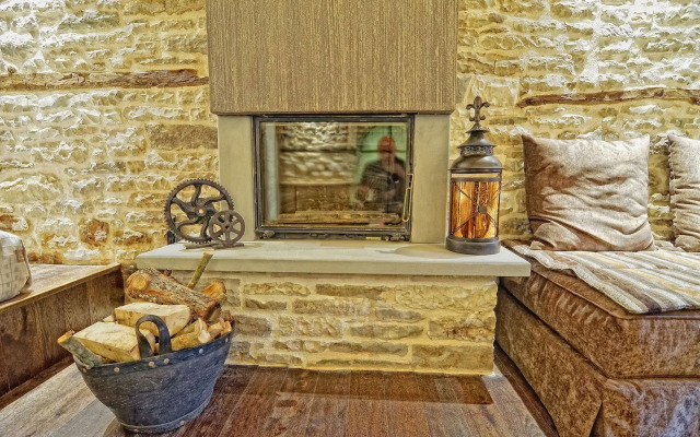 Aithrio Guesthouse