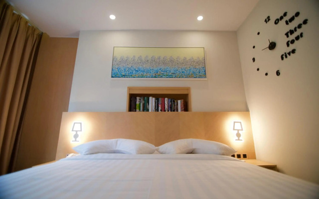 Verse Luxe Hotel Wahid Hasyim