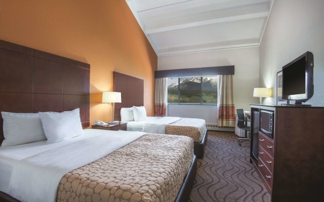 La Quinta Inn & Suites by Wyndham Silverthorne - Summit Co