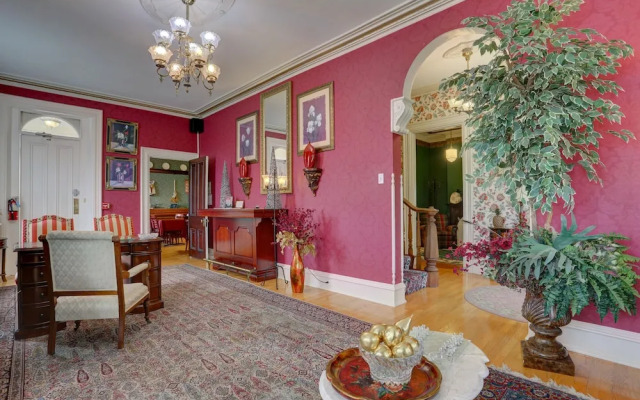 Greystone Manor Bed & Breakfast