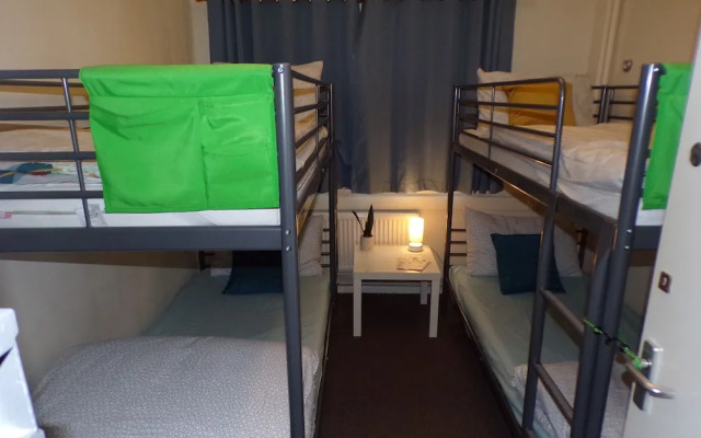 Hull Trinity Backpackers
