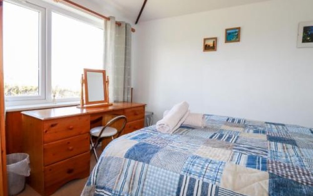The Annexe, Laburnum