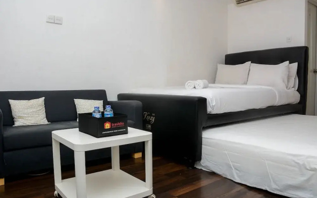 Fully Furnished with Cozy Design Studio Bassura City Apartment