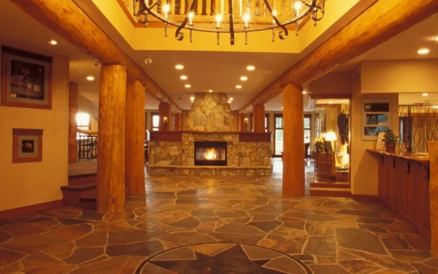 Snow Creek Lodge by Fernie Lodging Co