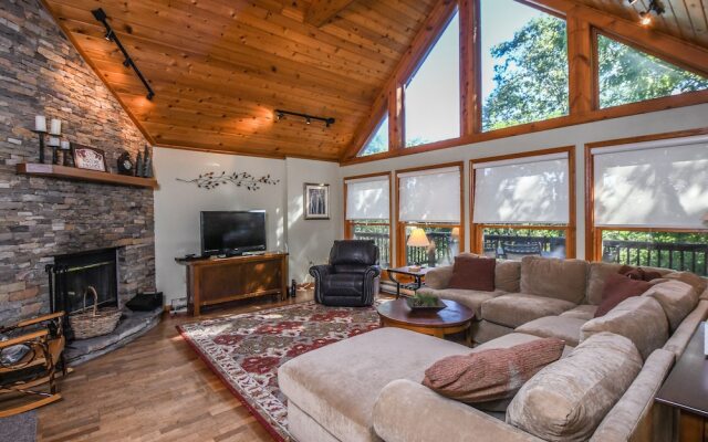 Lake Reflections 4 Bedroom House