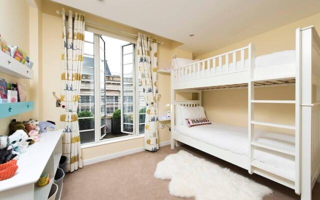 Luxurious 2 BR Apartment near Hyde Park