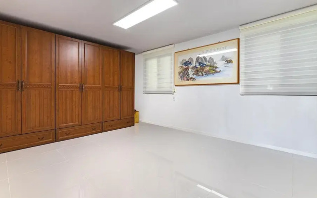Gangneung Badauibyeol Pension