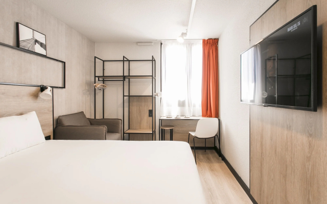 ibis Avignon Sud