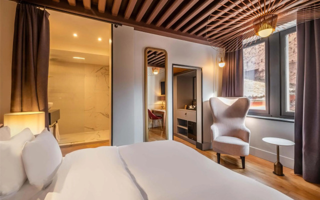 Cour des Loges Lyon, A Radisson Collection Hotel