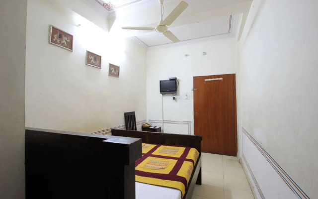 Hotel Raghuraj Palace