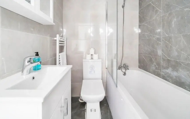 Modern Town Center Apartments Aldershot