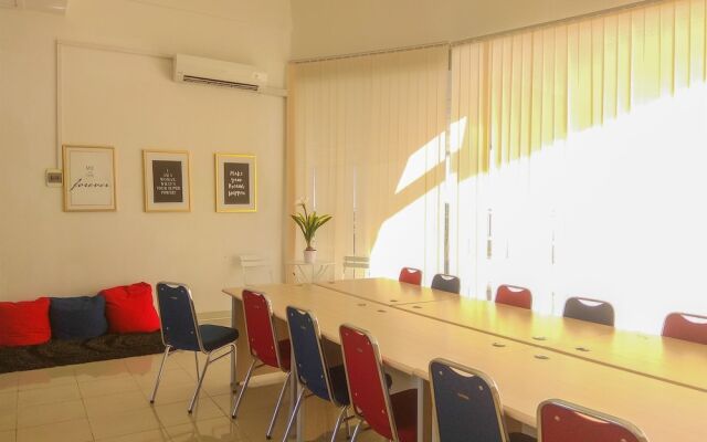 Best Location Studio Park View Condominium Apartment
