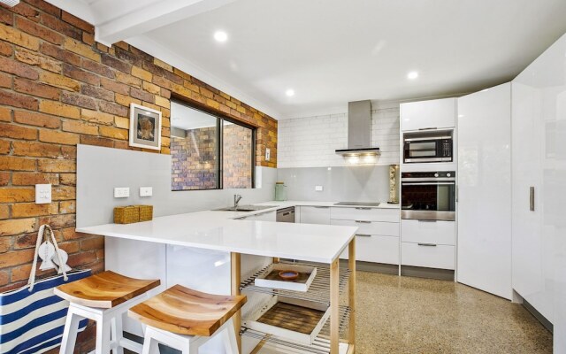 A Beach Break - 1/90 Lorikeet Drive