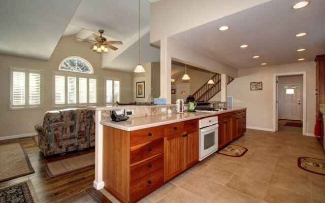 Echo View Retreat by RedAwning