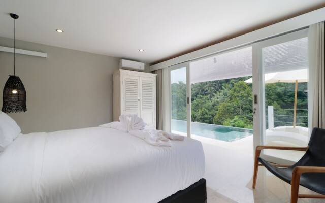 Limitless Jungle Villas Complex, 5 BR, Ubud With Staff