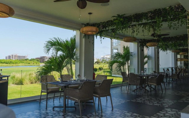 Unique Pool & Golf view retreat 1BR at Cana Pearl