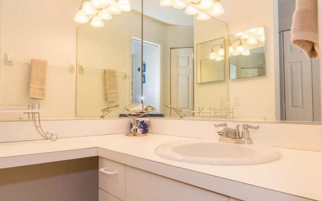 Cove at Sandy Pointe Unit 208a