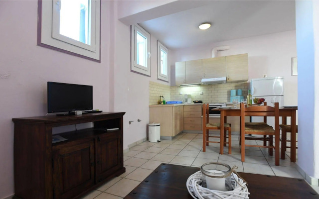 Glafki Studios & Suites