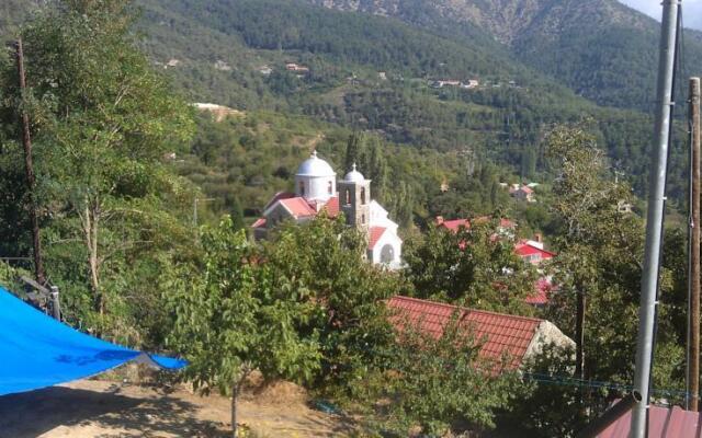 Prodromos Hills