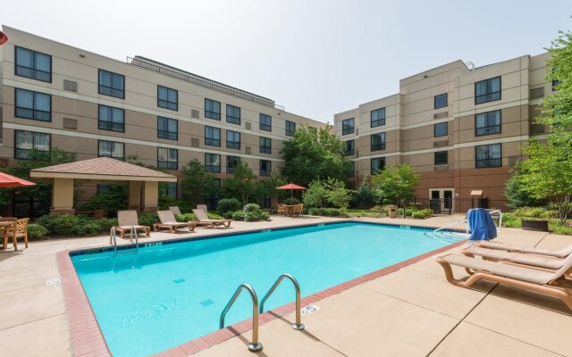 Staybridge Suites Memphis - Poplar Ave East by IHG