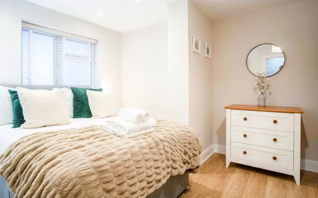 Seascape Retreat - 3 Bedroom Flat - Porthcawl