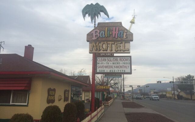 Bali Hai Motel