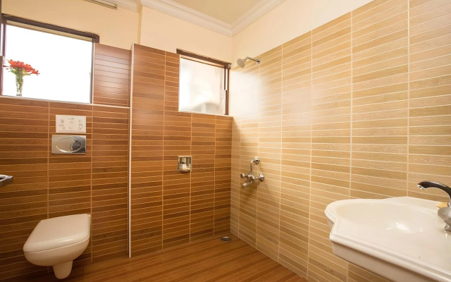 Hotel Lakeview Ooty