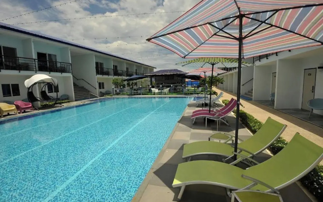 Casa Blu Hotel & Resort