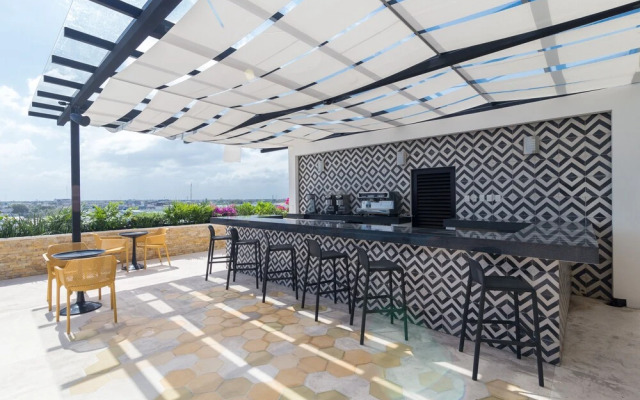 The City Condos by Playa Paradise