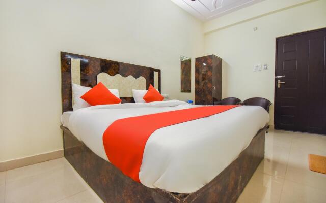 OYO 69118 Hotel Relax