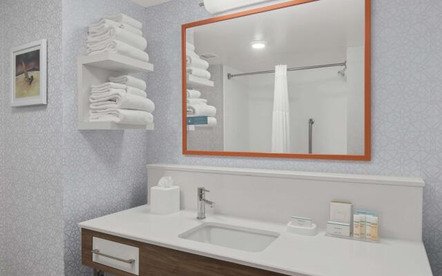 Hampton Inn & Suites Macon I-75 North