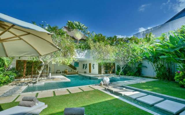 Nyaman Villas