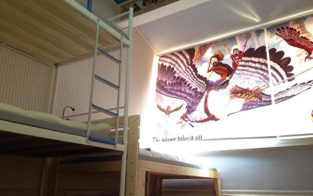 Fangunba Cartoon Theme Hostel