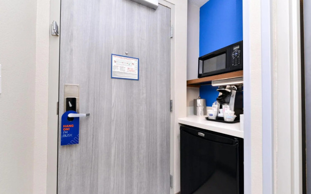 Holiday Inn Express Winston-Salem Medical Center Area by IHG