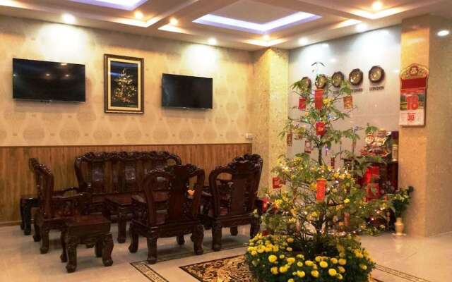 Thi Long Phung Hotel