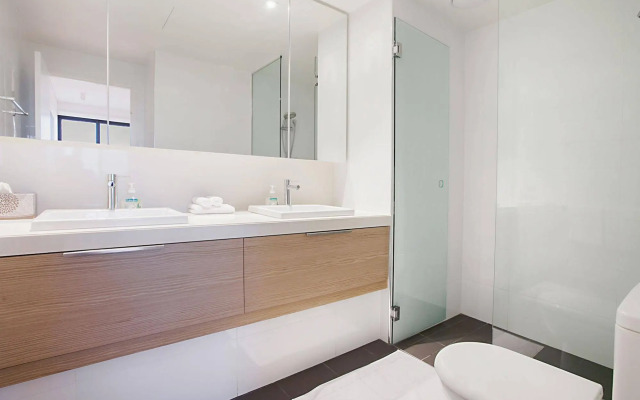 Saltwater Suites