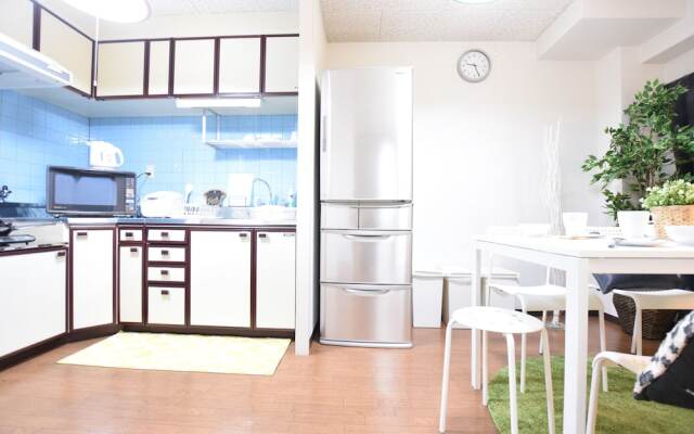 Moriguchi Apartment