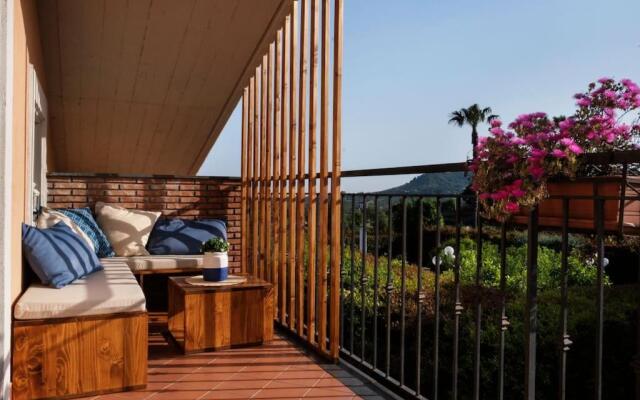 Daniele's Suite. Etna, Sea & much more...