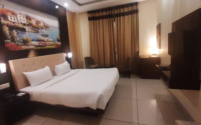 Qcent Gurgaon by Pacific Inn