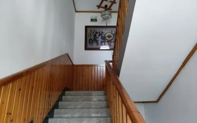 Xixiang Bieyuan Inn (Furong Town Scenic Area)